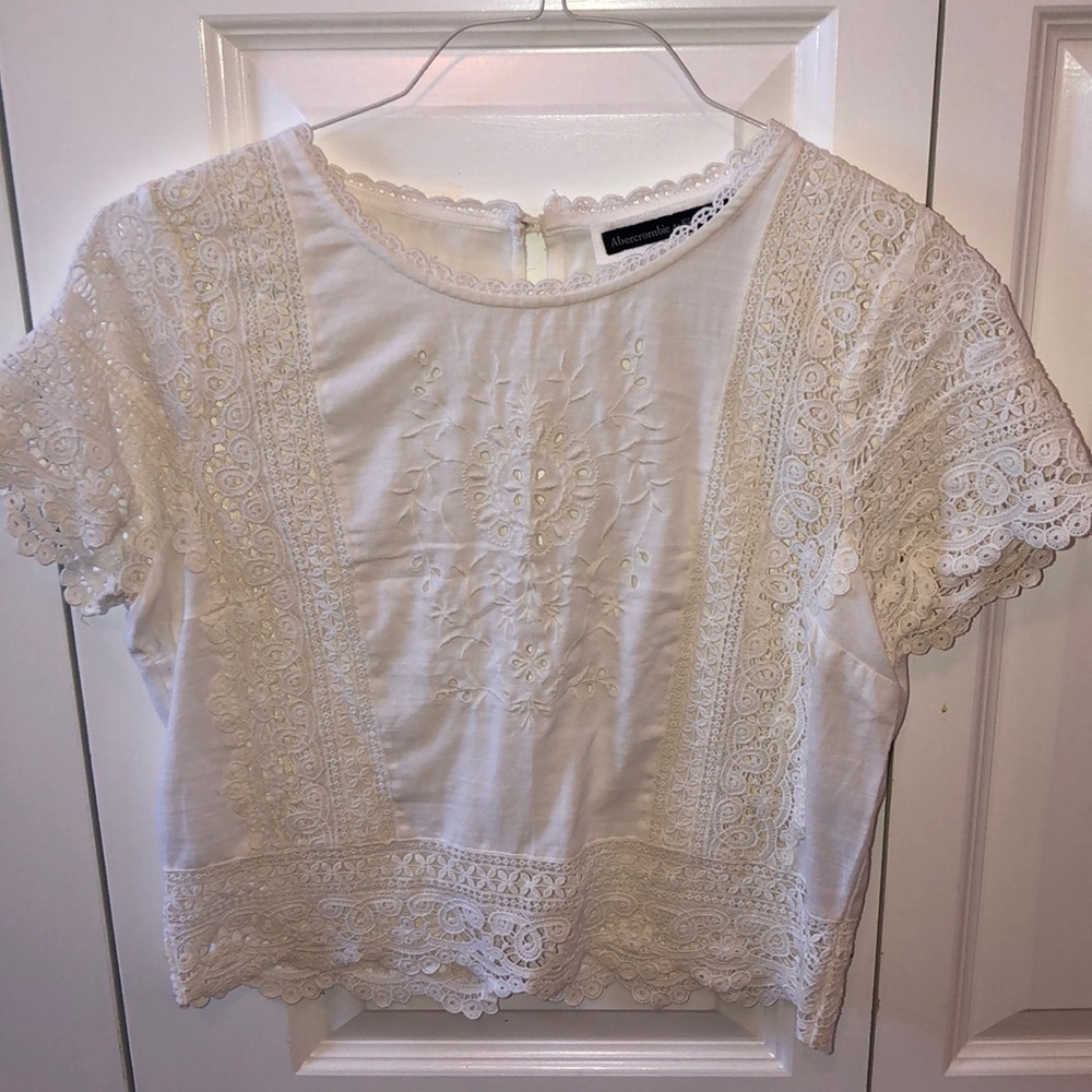 Women’s Abercrombie and Fitch Crocheted Top